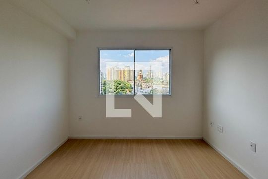 Quarto de kitnet/studio à venda com 1 quarto, 16m² em Santo Amaro, São Paulo