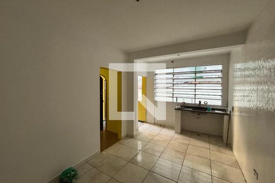 Cozinha de casa à venda com 2 quartos, 70m² em Vila Paranagua, São Paulo