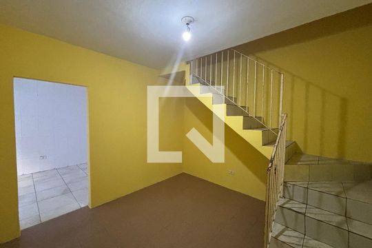 Casa à venda com 2 quartos, 70m² em Vila Paranagua, São Paulo