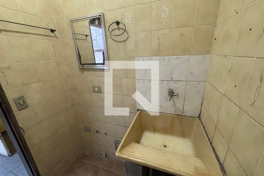 Área de Serviço de casa à venda com 2 quartos, 70m² em Vila Paranagua, São Paulo