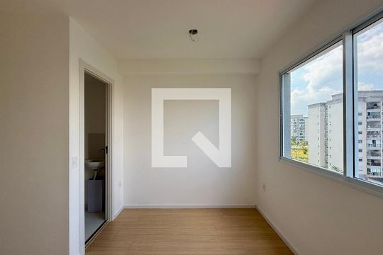 Quarto de kitnet/studio à venda com 1 quarto, 16m² em Santo Amaro, São Paulo