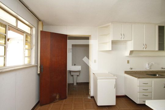 Sala/Cozinha de casa à venda com 3 quartos, 399m² em Nova Suíça, Belo Horizonte