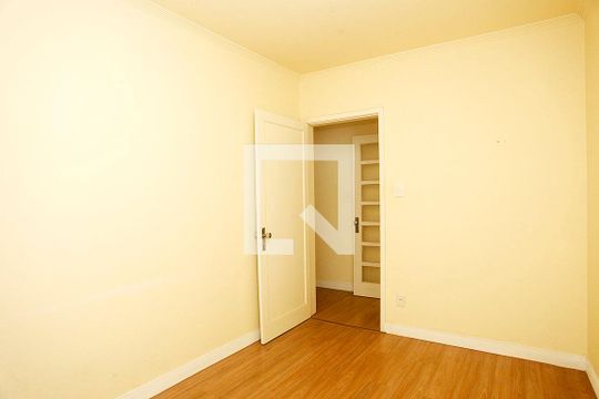 Quarto 1 de apartamento à venda com 2 quartos, 60m² em Menino Deus, Porto Alegre