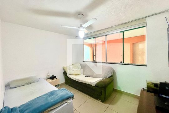 Casa à venda com 5 quartos, 400m² em Rio Branco, Belo Horizonte
