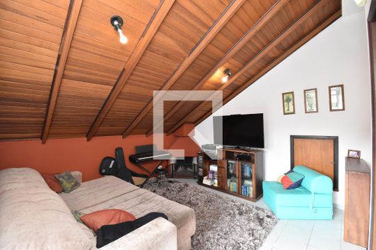Casa à venda com 5 quartos, 330m² em Vista Alegre, Curitiba
