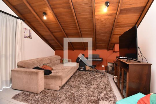 Casa à venda com 5 quartos, 330m² em Vista Alegre, Curitiba
