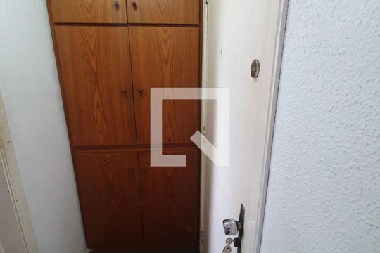 Quarto de apartamento à venda com 2 quartos, 65m² em Petrópolis, Porto Alegre