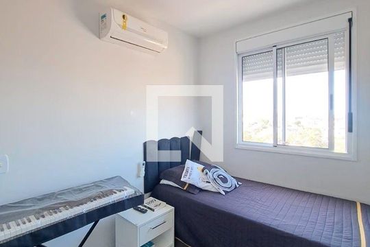 Quarto 1 de apartamento à venda com 3 quartos, 63m² em São Sebastião, Porto Alegre