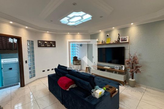Sala de casa à venda com 3 quartos, 247m² em Parque Gerassi, Santo André