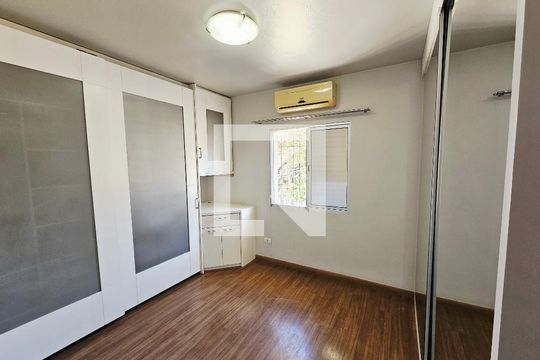 Quarto de casa à venda com 4 quartos, 174m² em Vila Isolina Mazzei, São Paulo