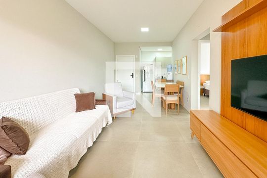 Sala de TV de apartamento para alugar com 2 quartos, 75m² em Ingleses do Rio Vermelho, Florianópolis