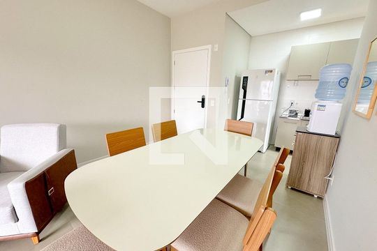 Sala de Jantar de apartamento para alugar com 2 quartos, 75m² em Ingleses do Rio Vermelho, Florianópolis
