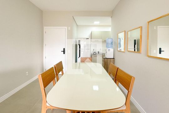 Sala de Jantar de apartamento para alugar com 2 quartos, 75m² em Ingleses do Rio Vermelho, Florianópolis