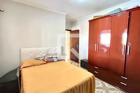 Quarto Suíte de casa à venda com 3 quartos, 235m² em Jardim Valeria, Guarulhos