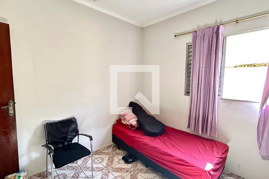 Quarto 1 de casa à venda com 3 quartos, 235m² em Jardim Valeria, Guarulhos