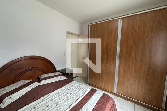 Quarto 1 de casa à venda com 2 quartos, 147m² em Jardim Sao Pedro, Barueri