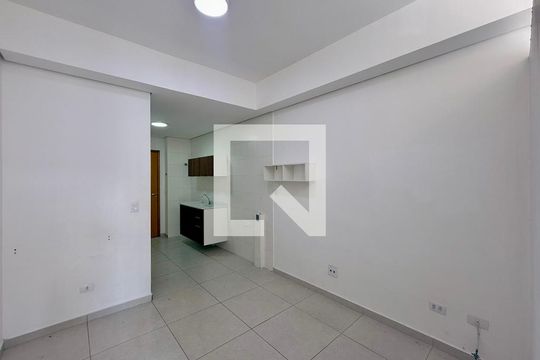 Sala de kitnet/studio à venda com 1 quarto, 30m² em Jardim Sabara, São Paulo