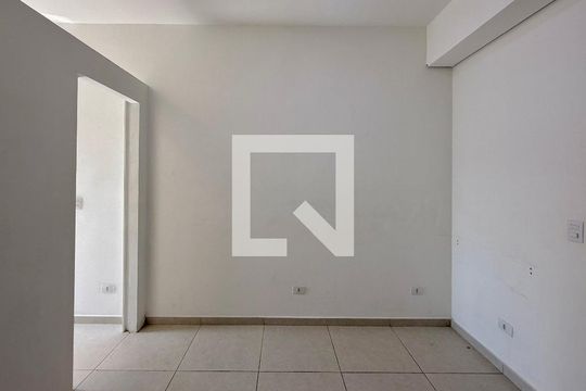 Sala de kitnet/studio à venda com 1 quarto, 30m² em Jardim Sabara, São Paulo