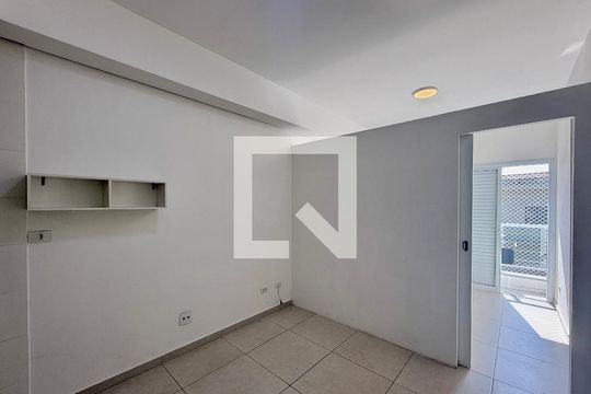 Sala de kitnet/studio à venda com 1 quarto, 30m² em Jardim Sabara, São Paulo