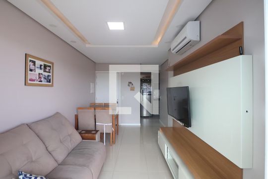 Apartamento à venda com 2 quartos, 60m² em Niterói, Canoas