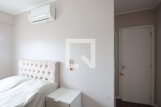 Suite de apartamento à venda com 2 quartos, 60m² em Niterói, Canoas