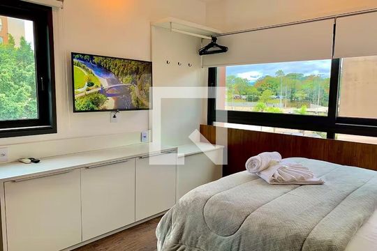 Sala / Quarto de apartamento para alugar com 1 quarto, 31m² em Petrópolis, Porto Alegre