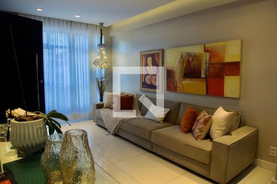 Apartamento à venda com 4 quartos, 120m² em Coracao de Jesus, Belo Horizonte
