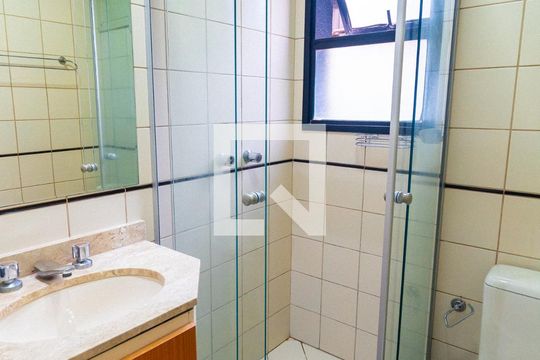 Banheiro de apartamento à venda com 1 quarto, 28m² em Vila Monte Alegre, São Paulo