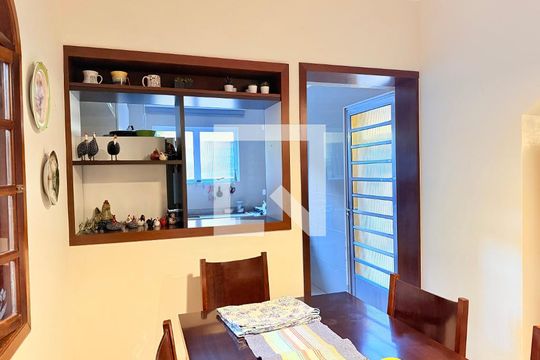 Sala de casa para alugar com 3 quartos, 220m² em Vila Sao Francisco (zona Sul), São Paulo
