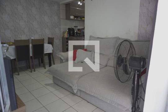 Casa à venda com 5 quartos, 180m² em Parque Guarani, São Paulo