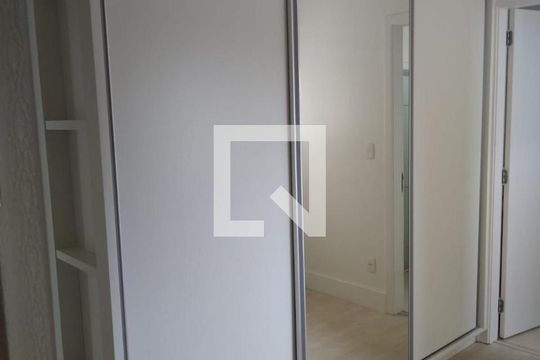 Apartamento para alugar com 3 quartos, 170m² em Osvaldo Rezende, Uberlândia