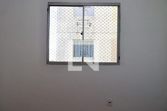 Janela do Quarto 1 de apartamento à venda com 2 quartos, 40m² em Sarandi, Porto Alegre