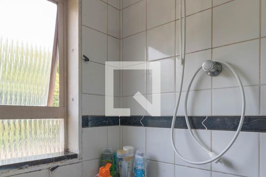 Banheiro de apartamento à venda com 2 quartos, 50m² em Jardim Nova Mercedes, Campinas