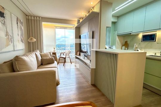 Sala de apartamento à venda com 2 quartos, 47m² em Vila Itapegica, Guarulhos