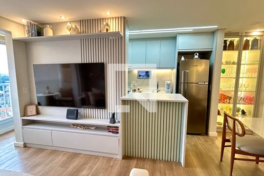 Sala  de apartamento à venda com 2 quartos, 47m² em Vila Itapegica, Guarulhos