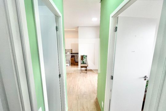 Corredor de apartamento para alugar com 2 quartos, 38m² em Imirim, São Paulo
