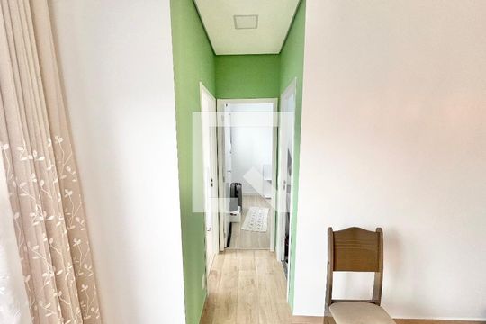 Corredor de apartamento para alugar com 2 quartos, 38m² em Imirim, São Paulo