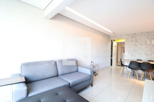 Sala de apartamento para alugar com 2 quartos, 65m² em Centro, Uberlândia