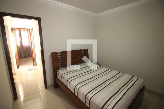 Apartamento à venda com 3 quartos, 63m² em Novo Eldorado, Contagem
