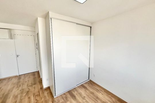 Sala/Quarto/Cozinha de kitnet/studio para alugar com 1 quarto, 30m² em Tucuruvi, São Paulo