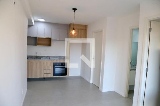 Apartamento para alugar com 2 quartos, 40m² em Vila Cordeiro, São Paulo