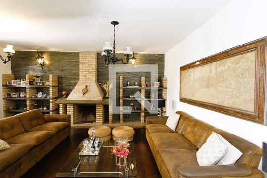Casa para alugar com 5 quartos, 365m² em São Bento, Belo Horizonte