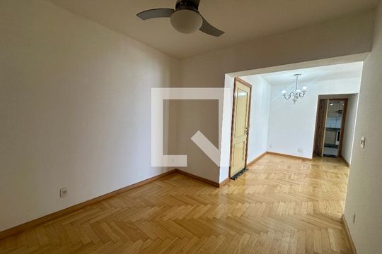 Sala de apartamento para alugar com 3 quartos, 107m² em Alphaville Industrial, Barueri