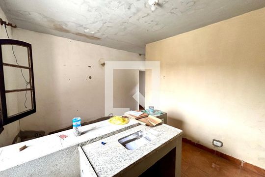 Sala/Cozinha de casa para alugar com 2 quartos, 80m² em Jardim Campinas, São Paulo