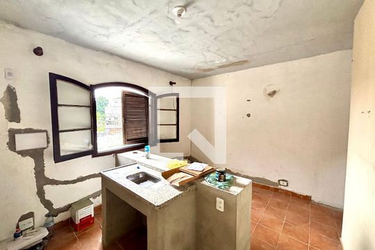 Sala/Cozinha de casa para alugar com 2 quartos, 80m² em Jardim Campinas, São Paulo