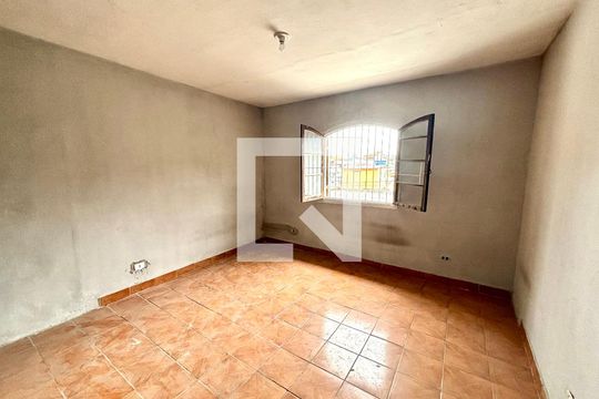 Quarto 1 de casa para alugar com 2 quartos, 80m² em Jardim Campinas, São Paulo