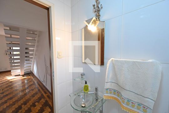 Lavabo de casa à venda com 3 quartos, 212m² em Vila da Saúde, São Paulo
