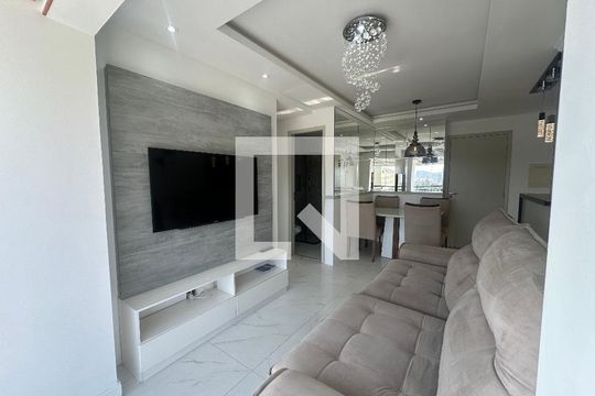 Sala de apartamento à venda com 2 quartos, 71m² em Alphaville Residencial Um, Barueri