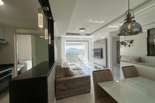 Sala de apartamento à venda com 2 quartos, 71m² em Alphaville Residencial Um, Barueri