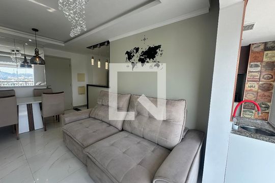 Sala de apartamento à venda com 2 quartos, 71m² em Alphaville Residencial Um, Barueri